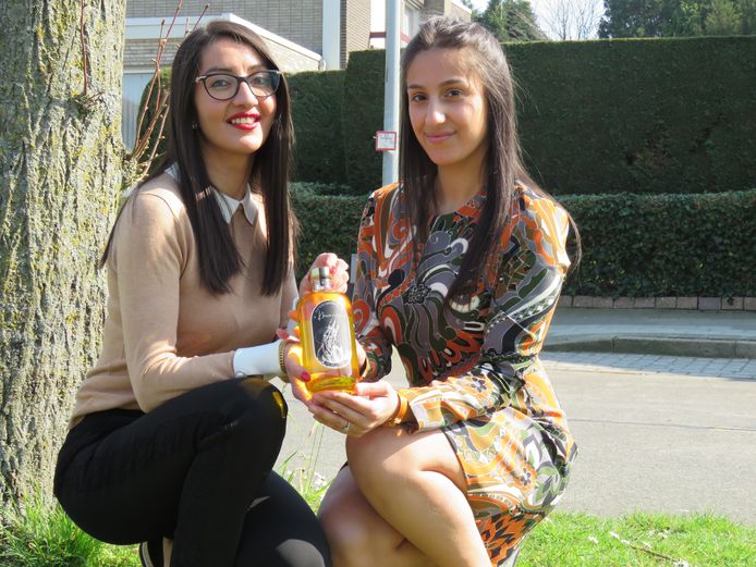 Barin en Mariam Dinzad hopen met hun Khawaraka - Sisters Saffron Gin zowel binnen- als buitenland te veroveren