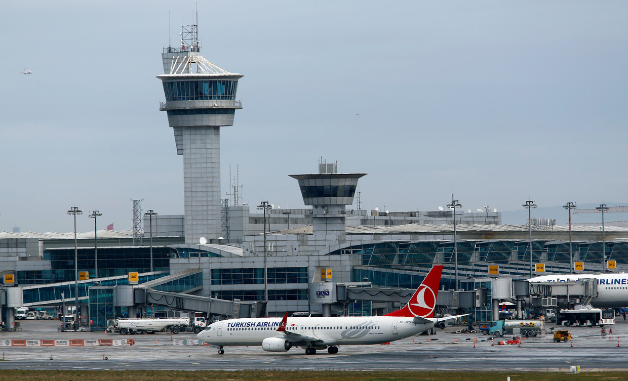 Het vliegveld Ataturk in Istanbul op archiefbeeld. Beeld REUTERS