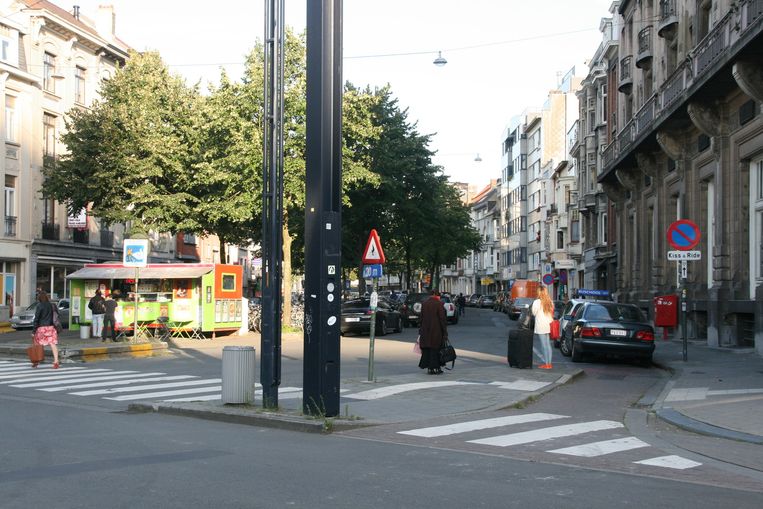 Carjacker Zet Stationsbuurt Op Stelten Gent In De Buurt Hln