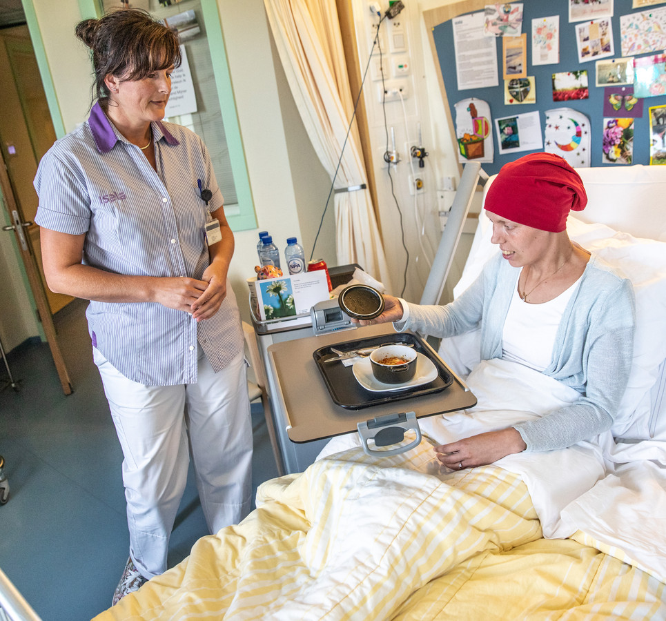 Eten terwijl je misselijk bent van de chemo? Minimaaltijd maakt het behapbaar Foto destentor.nl