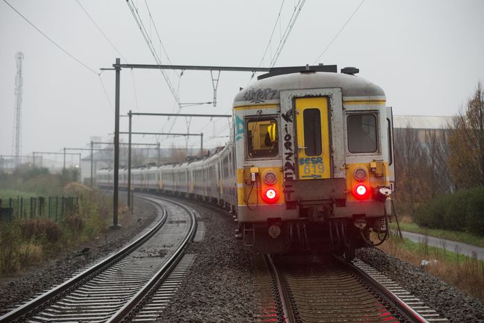 Nmbs Kondigt Meer Rechtstreekse Treinen Aan Tussen Kortrijk En Oostende Oostende Hln Be
