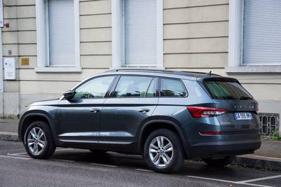 After Paris, Dutch city also wants ‘show-off car tax’ for SUVs