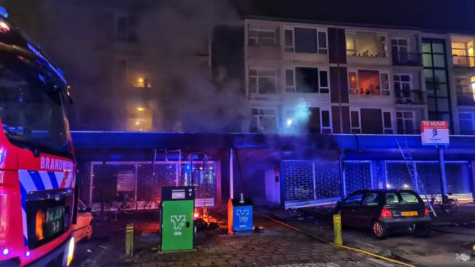Scooterbrand zorgt voor flinke schade aan flatgebouw in Enschede