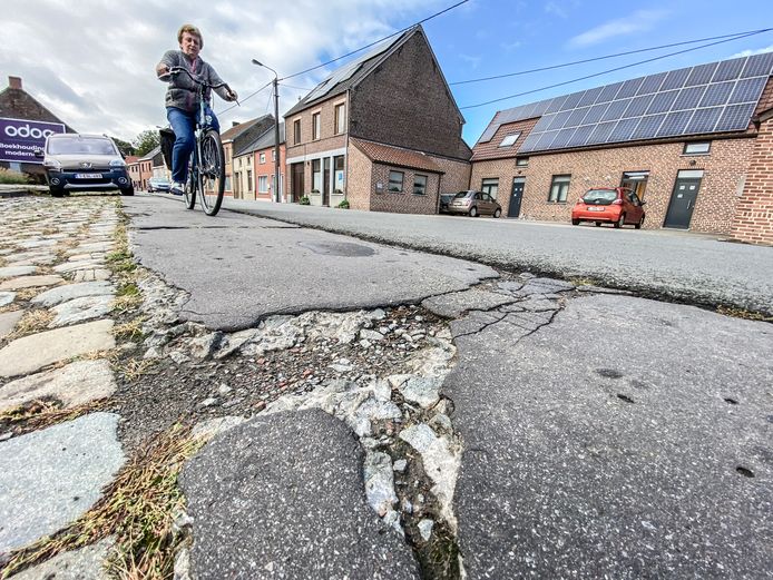 De doortocht in Nederename moet ook voor fietsers aangenamer en veiliger worden.