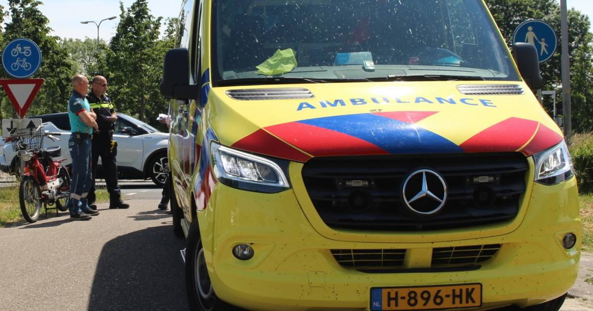 Twee botsingen tussen scooter en auto: gewonden in Zierikzee en Kapelle.