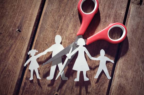 Fiscaal co-ouderschap of toch maar onderhoudsgeld betalen na de scheiding: wat kies je best?
