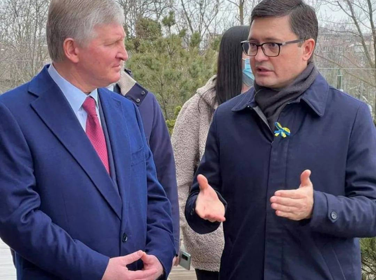 PORTRET. Rinat Achmetov, de verguisde Oekraïense oligarch die nu ijvert