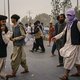 Een onheilspellende rust heerst in Kabul, rond het vliegveld klinken de geruchten