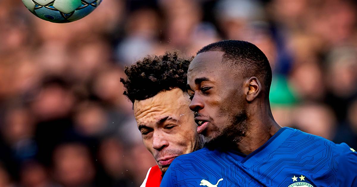 Voormalig PSV-arts pleit na topper voor striktere regels na hoofdbotsing.