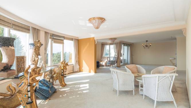 In dit miljoenenappartement met ronde vorm heb je panoramisch uitzicht over Arnhem