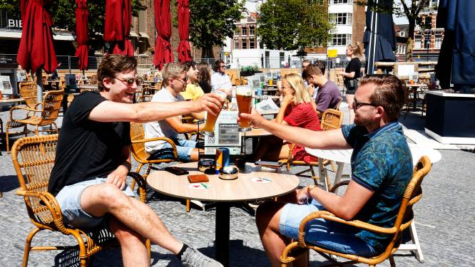 Horeca schreeuwt om personeel, maar Utrechtse terrassen kunnen vanmiddag gewoon open