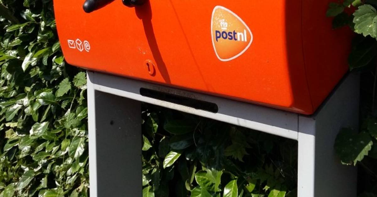 Ook in het zo rustige Kekerdom zitten plots dildo’s op de brievenbus: werk van ‘De Plakker’?