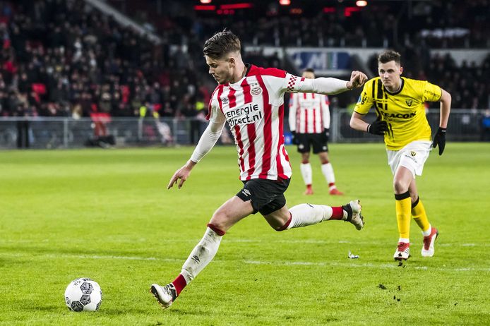 Marco van Ginkel benutte al zijn achtste penalty in reguliere tijd voor PSV op rij.