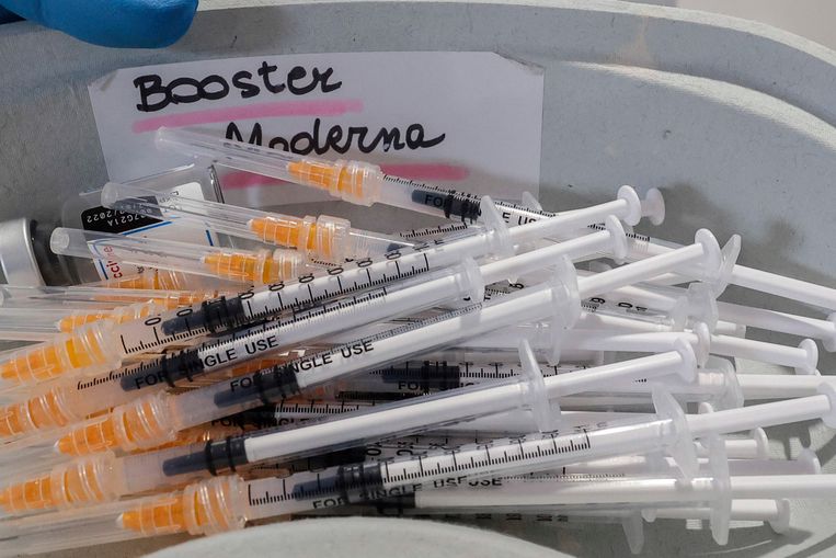 La polizia italiana ha arrestato un’altra infermiera per aver fatto falsi colpi di corona