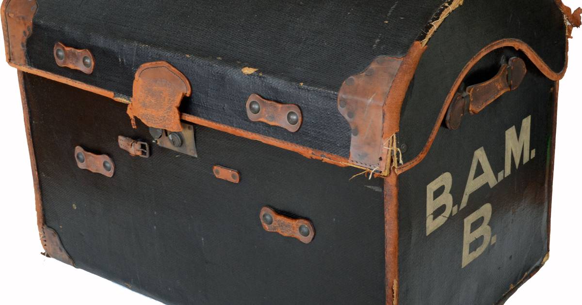 Verkoop historische kisten pastoors en archief Nicolaaskerk Lettele