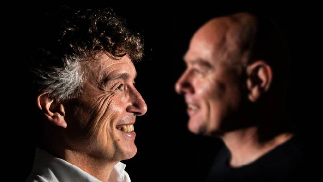 Mo droeg blootsvoets zijn broertje op zijn rug, tientallen kilometers lang