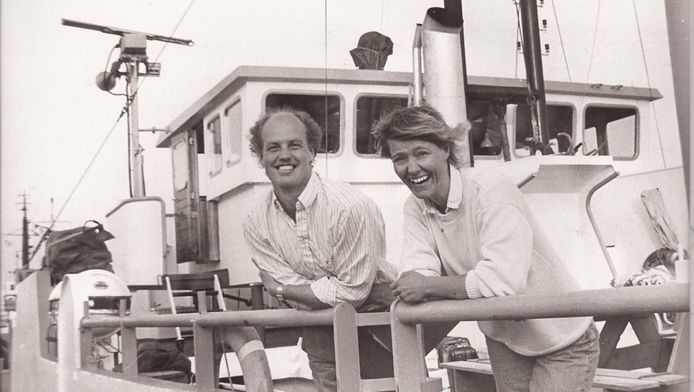 Henk en Linda Rose op hun schip Jehan.