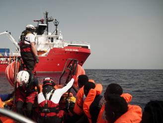 Reddingsschip Ocean Viking redt opnieuw 73 migranten uit het water