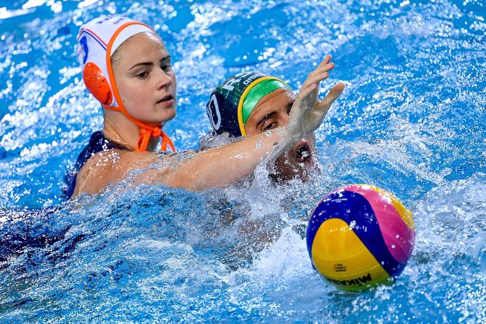 Brigitte Sleekin (links).