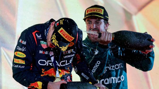 Buitenlandse media zien Max Verstappen domineren, maar Alonso steelt de show: ‘Magische podiumplaats’