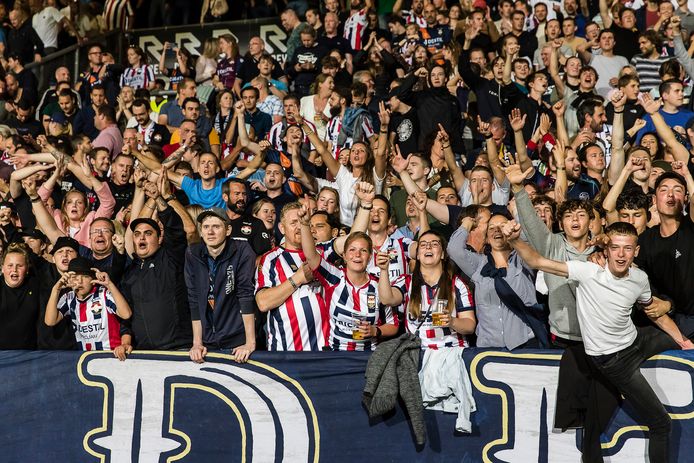 In de laatste thuiswedstrijd van Willem II, tegen FC Groningen, was de KingSide al zeer goed gevuld.