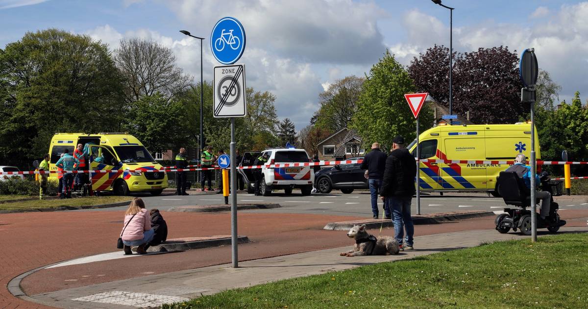 Fietser aangereden in Geldermalsen: traumaheli geland.