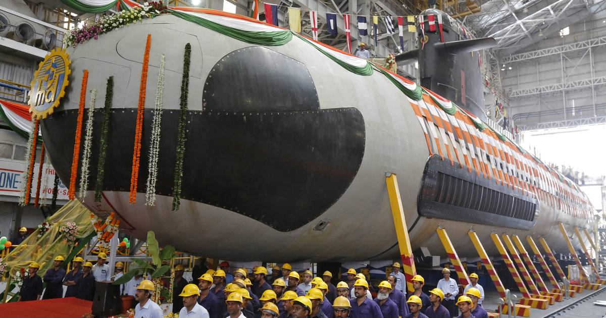 Индия испытала баллистическую ракету со своей первой «собственной» подводной лодки |  За рубежом