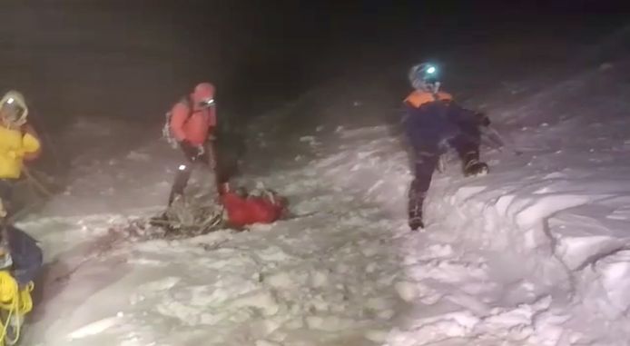 Beelden van de zware reddingsoperatie op de Elbrus.