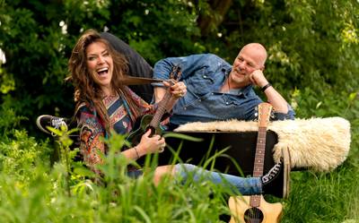 Theaterdebutanten Lin & Jur brengen humor en ontroering