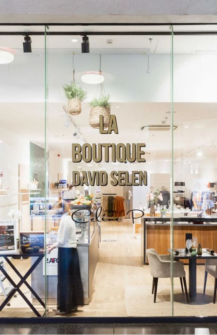 La Boutique by David Selen.