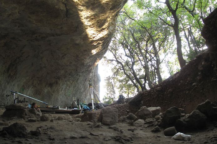 Archeologen deden onderzoek in de Mandrin-grot in Zuid-Frankrijk.