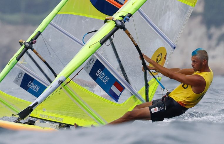 Goud in zicht voor Nederland: windsurfer Kiran Badloe is ...