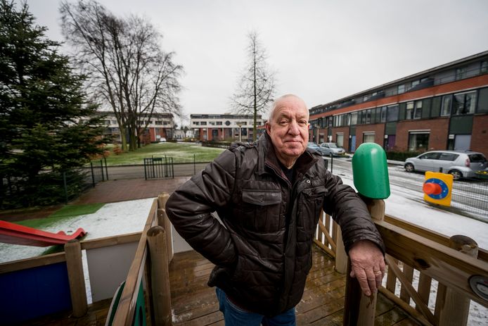 Vrijwilliger Willem Rosier van de Zuiderspeeltuin: "Laat de politie eens handhaven op de Kuipersdijk."