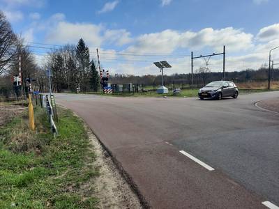 Stoplicht veilig genoeg voor spoor, ook voor wegverkeer?