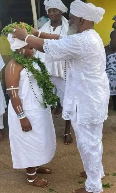 Le mariage d’une fille de 12 ans avec un guérisseur de 63 ans suscite l’indignation au Ghana