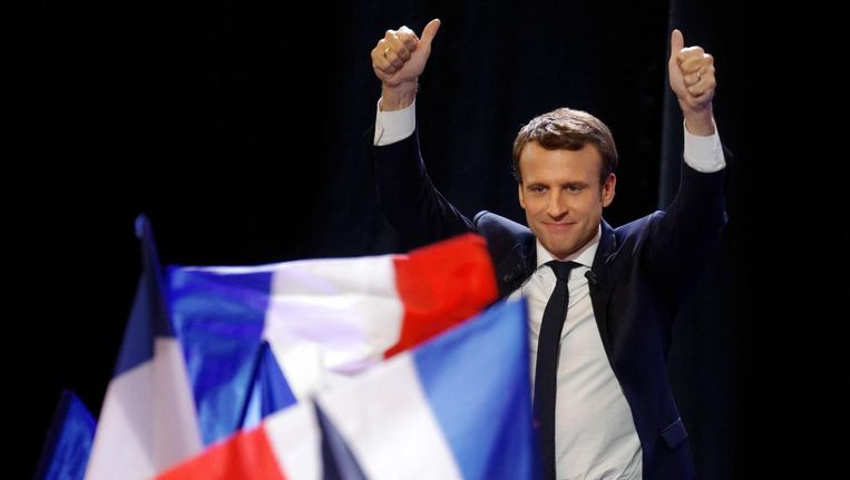 Emmanuel Macron van En Marche! houdt zijn overwinningstoespraak. Beeld getty