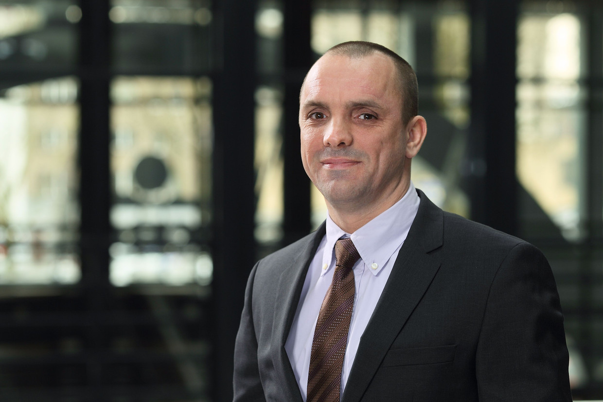 Koen De Leus from BNP Paribas Fortis: 