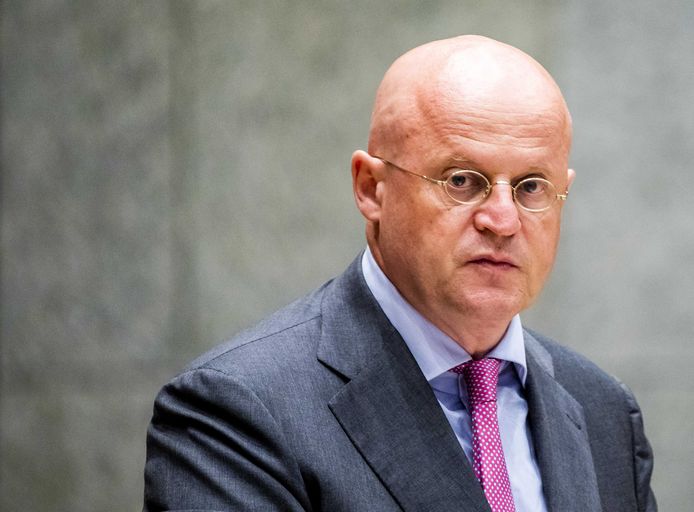 Ferdinand Grapperhaus, minister van Justitie en Veiligheid, tijdens het wekenlijkse vragenuurtje in de Tweede Kamer.