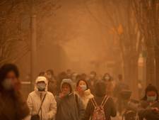Tempête de sable et pollution: cocktail suffocant à Pékin