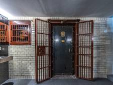 In dit oude politiebureau opent het eerste hostel van Zwolle: ‘Tralies zijn gebleven’