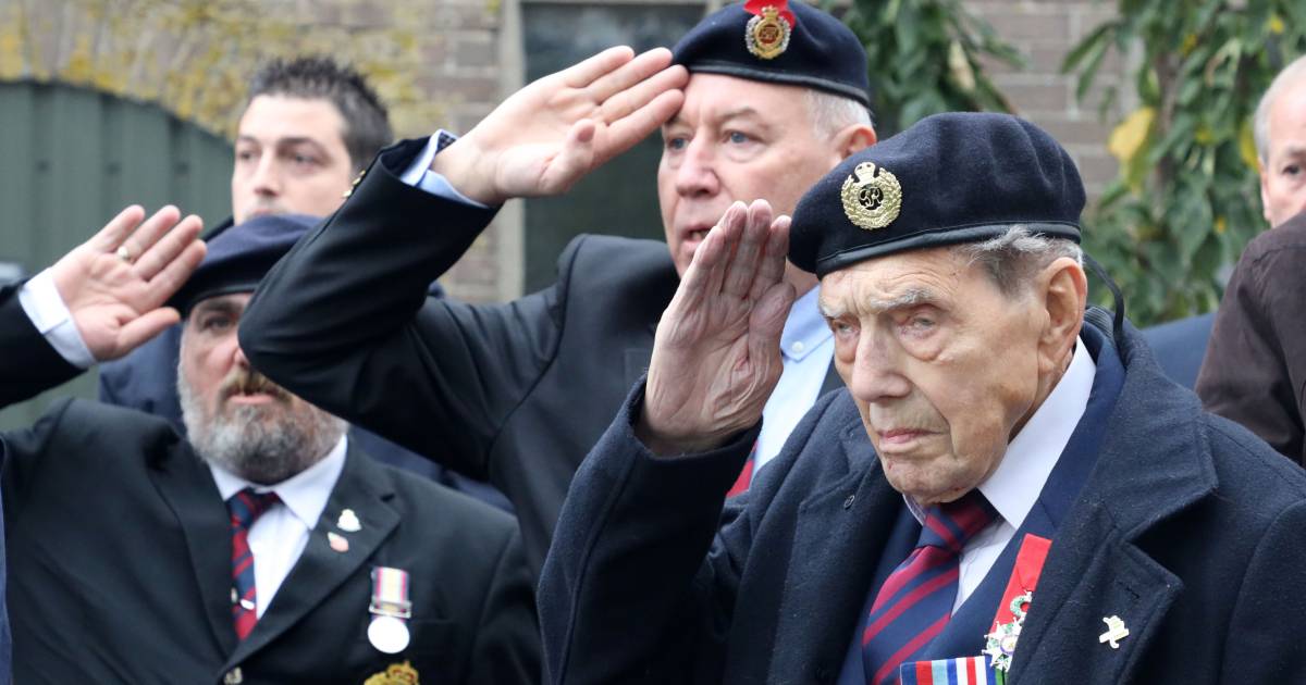 As van Richard Brookes, bevrijder van IJzendijke, wordt uitgestrooid op boerderij van De Dobbelaere 