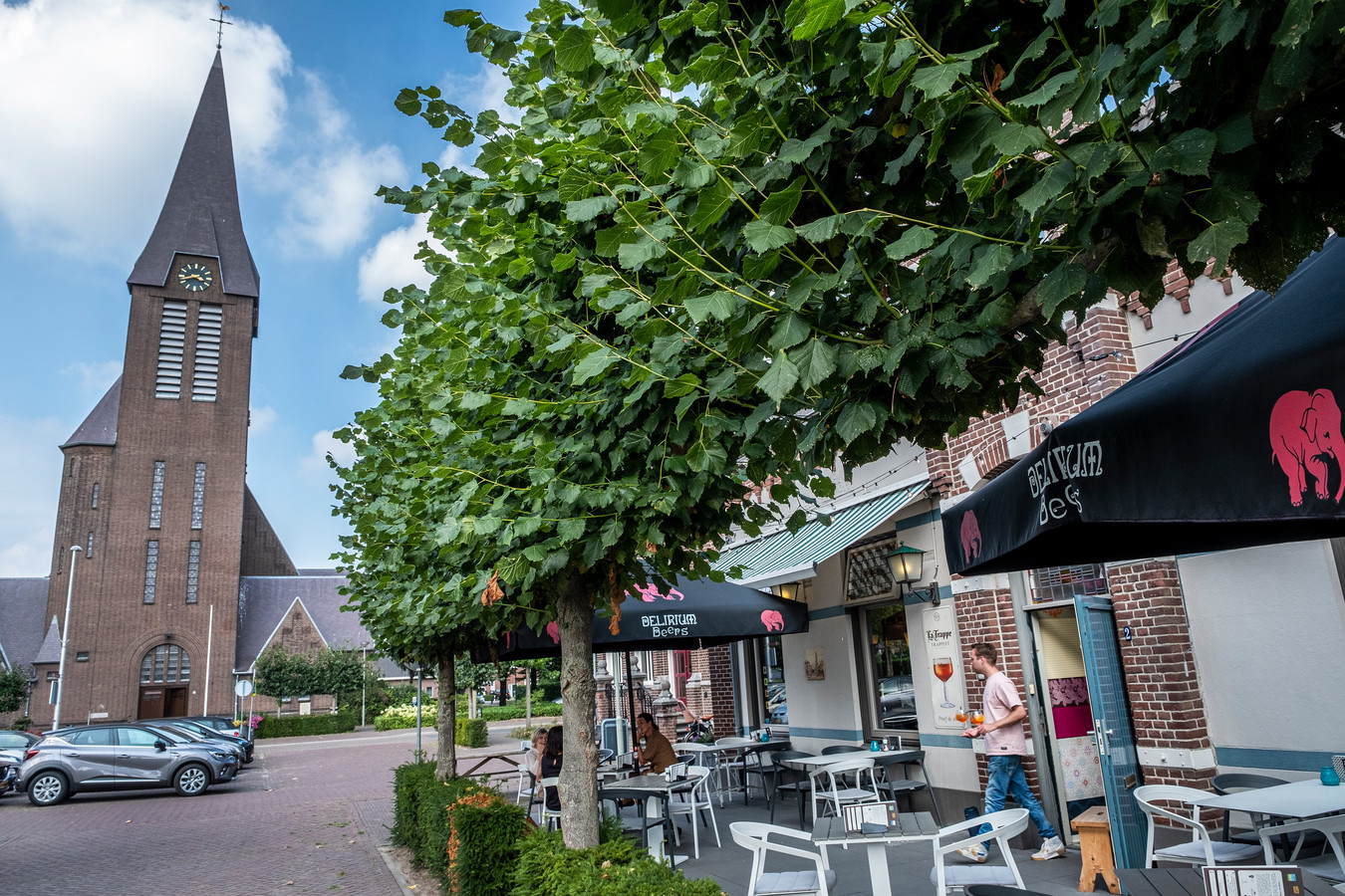 Een mooie herinnering aan Ottersum? Hang ze aan de muur en drink een