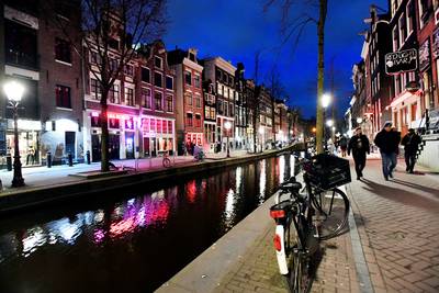 Amsterdam va interdire le cannabis dans le Quartier rouge