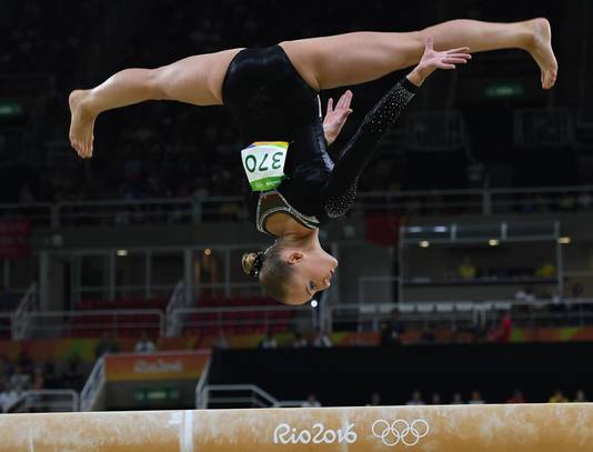 Sanne Wevers Krijgt Olympische Balk Cadeau Sport Gelderlander Nl