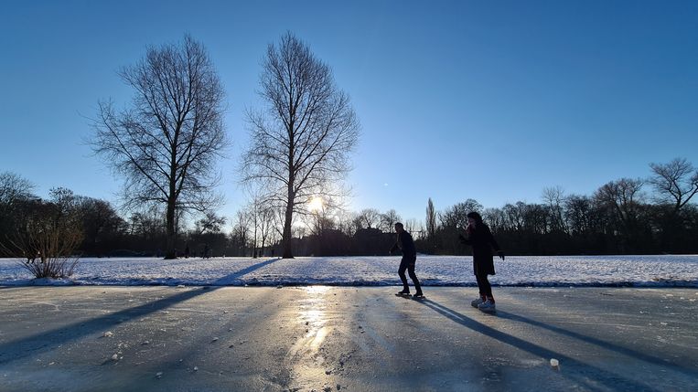 Live | Veel schaatsers bij de Bosbaan