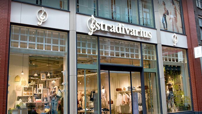Modegigant Stradivarius in voormalige V D Den Haag Den Haag AD