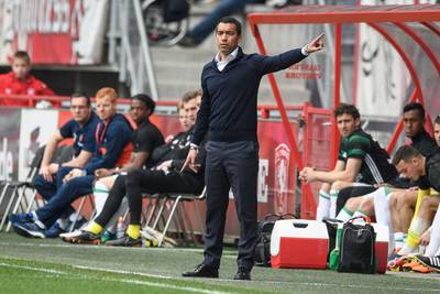 Van Bronckhorst kijkt met vertrouwen uit naar bekerfinale