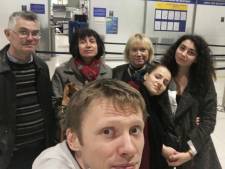 Oleksandra est en contact permanent avec ses parents, restés en Ukraine: “Le temps à l’est n’est plus à la fuite, mais à la survie”