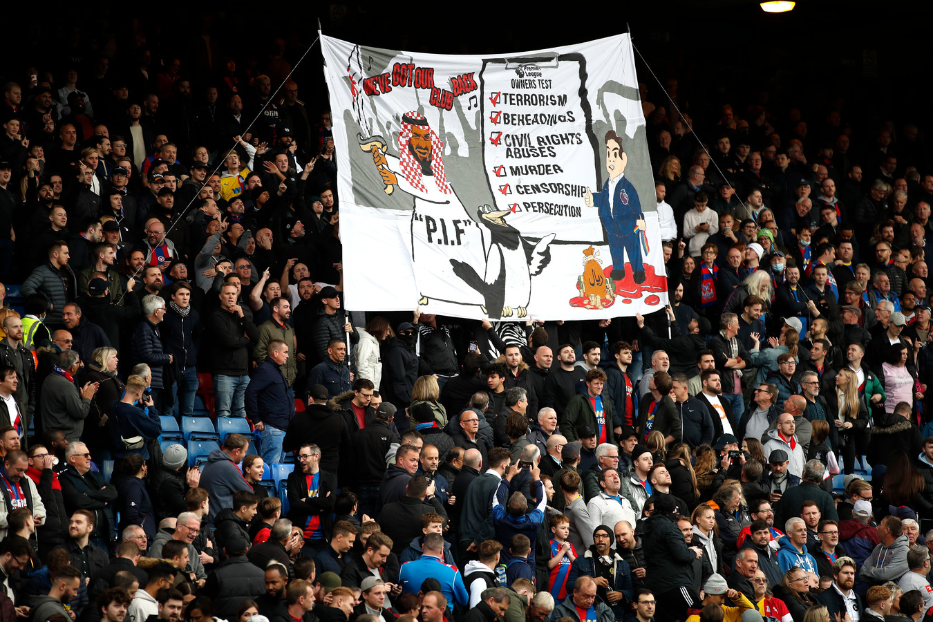 Het spandoek op Selhurst Park.