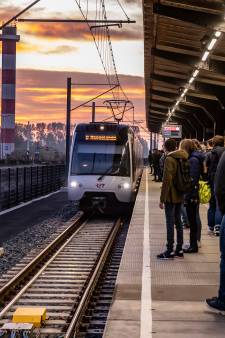 Discussie over doortrekken van metro naar Hellevoetsluis of Brielle: 'Dit is niet realistisch’